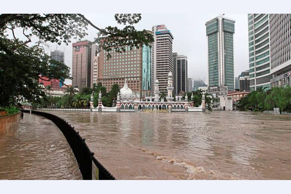 Illegal utility pipes in drains among causes of floods in Lebuh Ampang