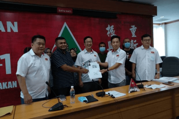 Former Umno members in Penang join Gerakan