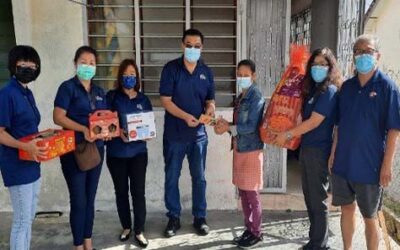 彭民政福利局趁节日 访华印裔家庭孤儿院 送礼篮红包