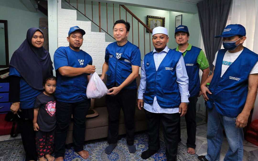 赵志刚走访杨桃岭拜票 “巫裔挺国盟 华裔仍摇摆”