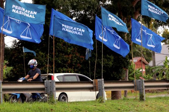 国盟国阵颜色相近分不清 选民：文字标志很难记